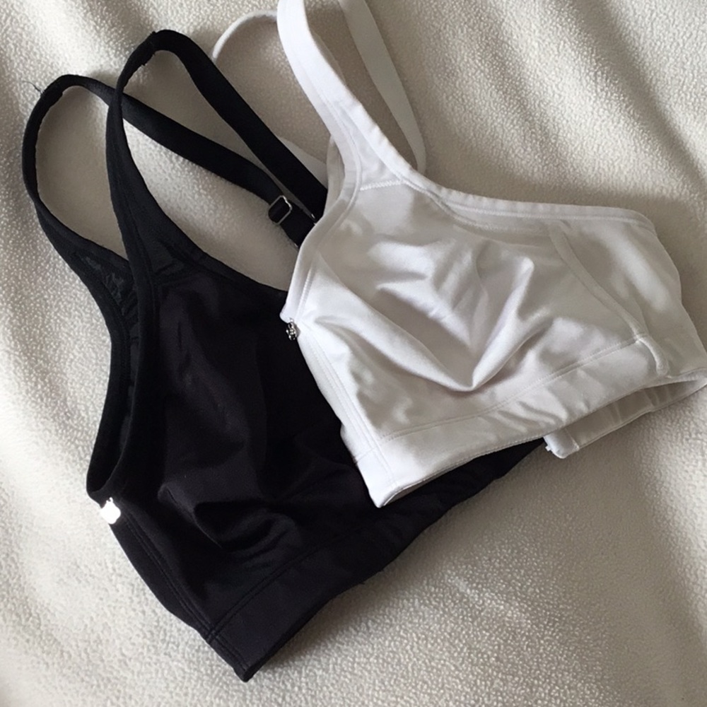 Breezies Bras LOT Black & White 38D